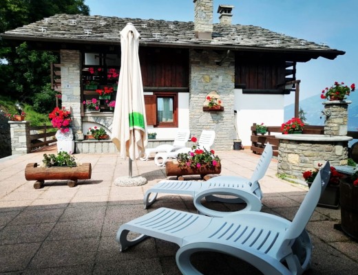 Vacanze in Valle d'Aosta zona Pila, appartamenti in chalet gli animali sono i benvenuti